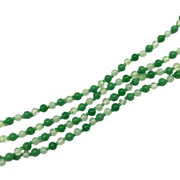 Green and Clear Beaded Necklace 52 inches - Picture 4 of 5